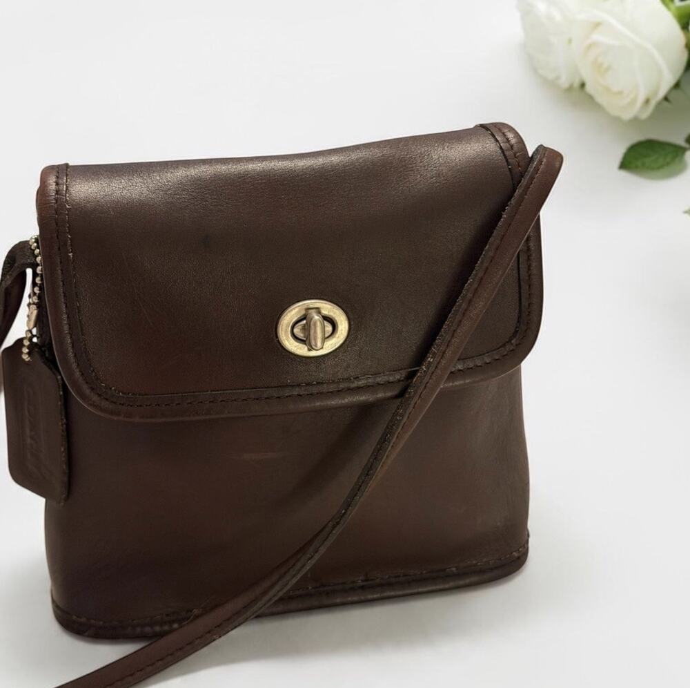 Vintage COACH #9049 Tango Flap Brown Leather Crossbody Bag Turn Lock 4076/2